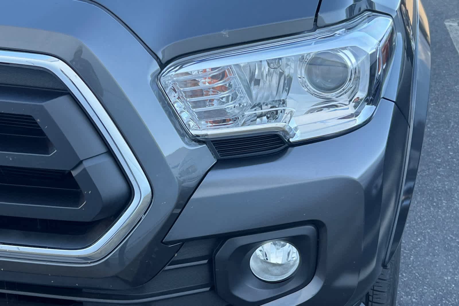 Certified 2023 Toyota Tacoma SR5 w/ Technology Package AWD/4WD image 11