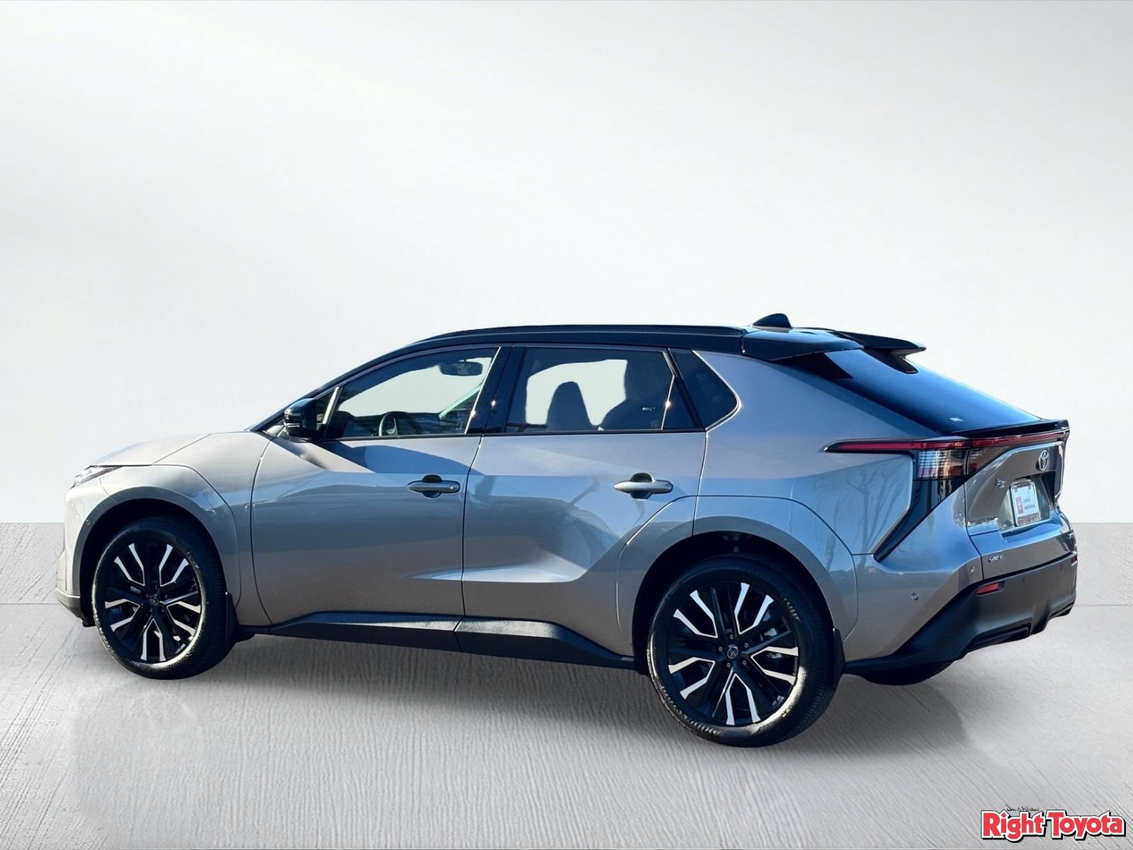 Certified 2026 Toyota bZ FWD image 5