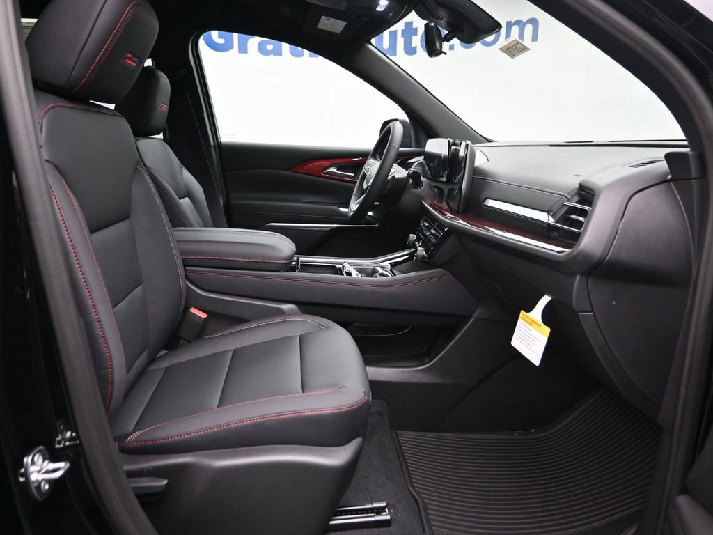 New 2026 Chevrolet Traverse Z71 w/ Driver Confidence Package image 7