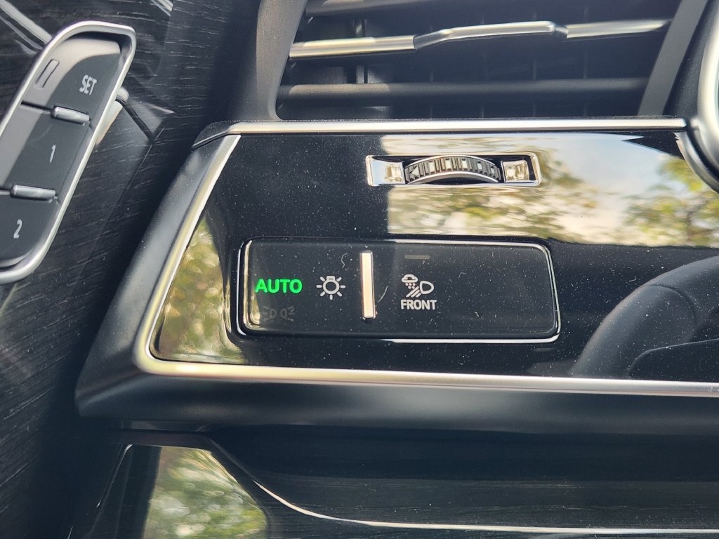 New 2027 Audi Q8 Premium Plus AWD/4WD image 22