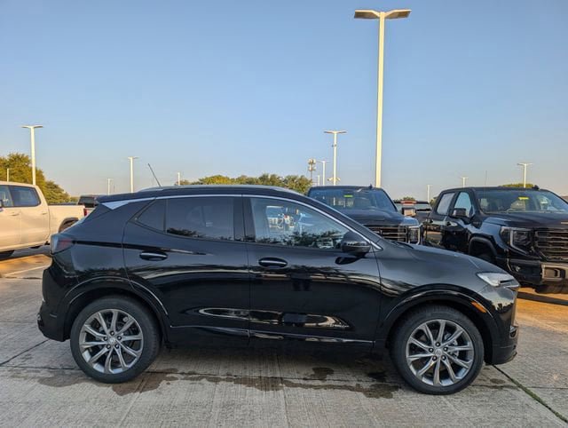 New 2026 Buick Encore GX Avenir image 3