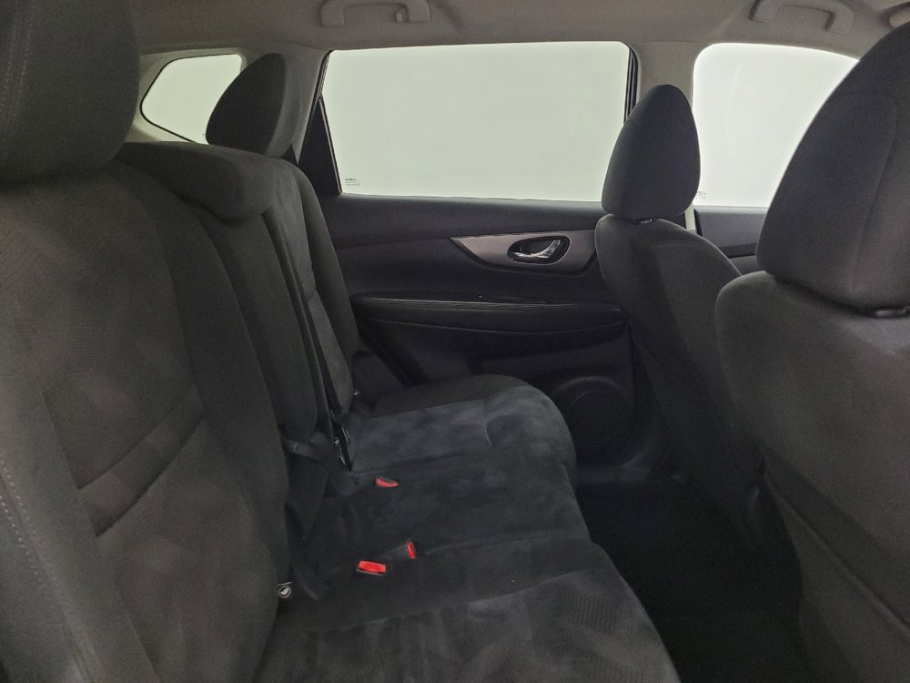 Used 2016 Nissan Rogue SV FWD image 19