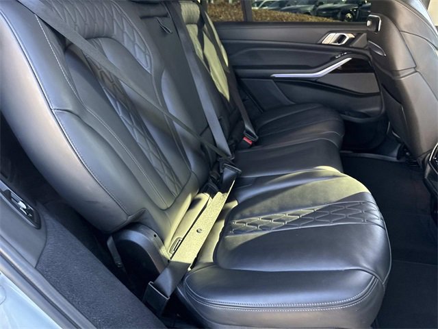 Used 2023 BMW X7 xDrive40i image 12