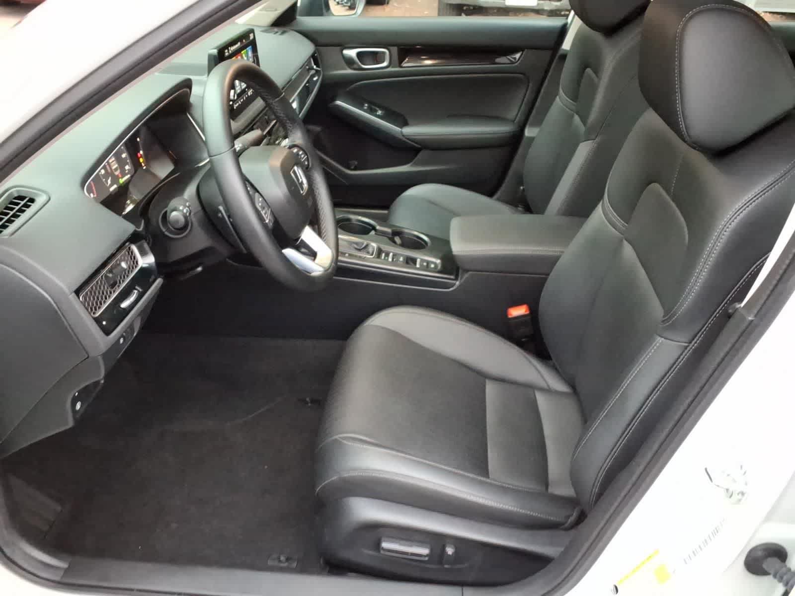 Used 2024 Honda Civic Touring image 14