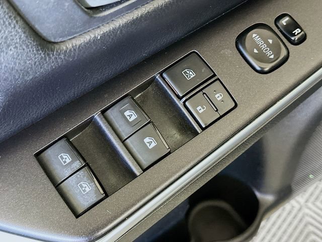 Used 2017 Toyota Camry XLE image 19