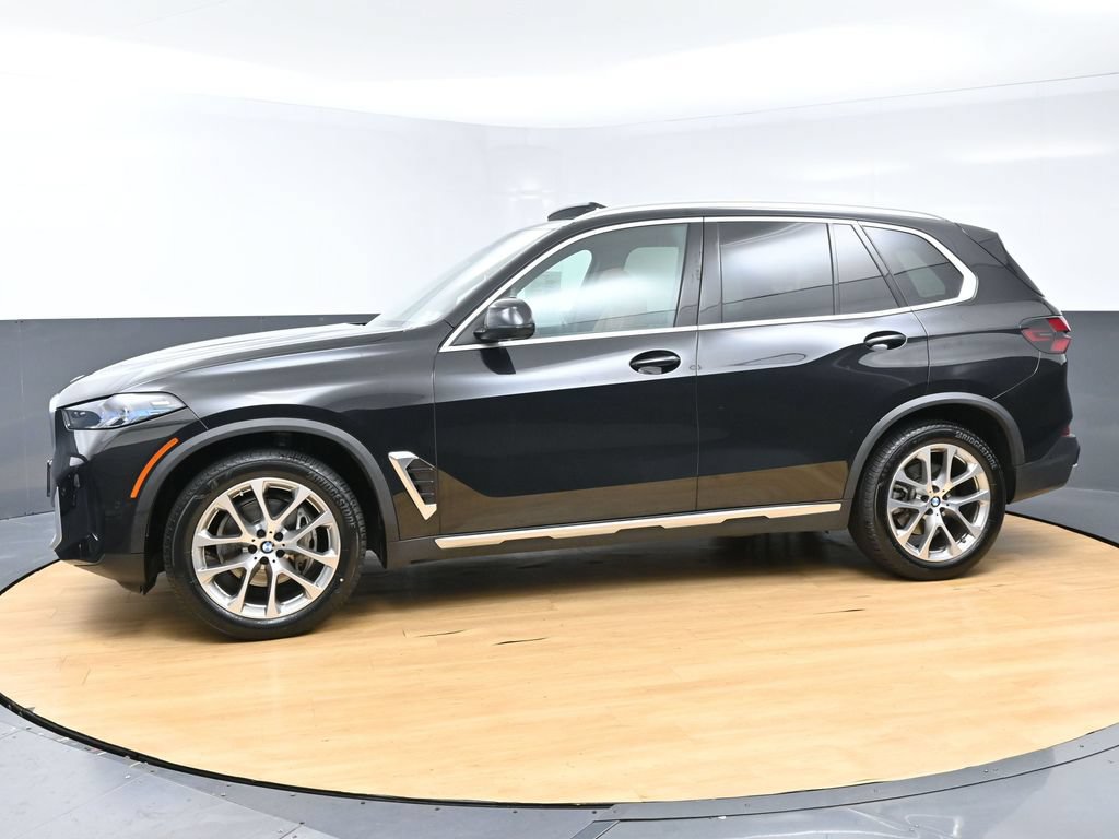 Used 2024 BMW X5 xDrive40i w/ Premium Package AWD/4WD image 14