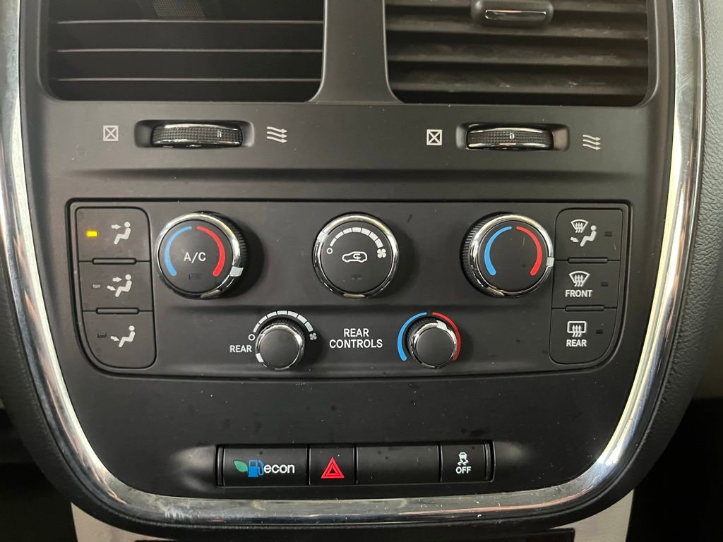 Used 2011 Dodge Grand Caravan Mainstreet image 15