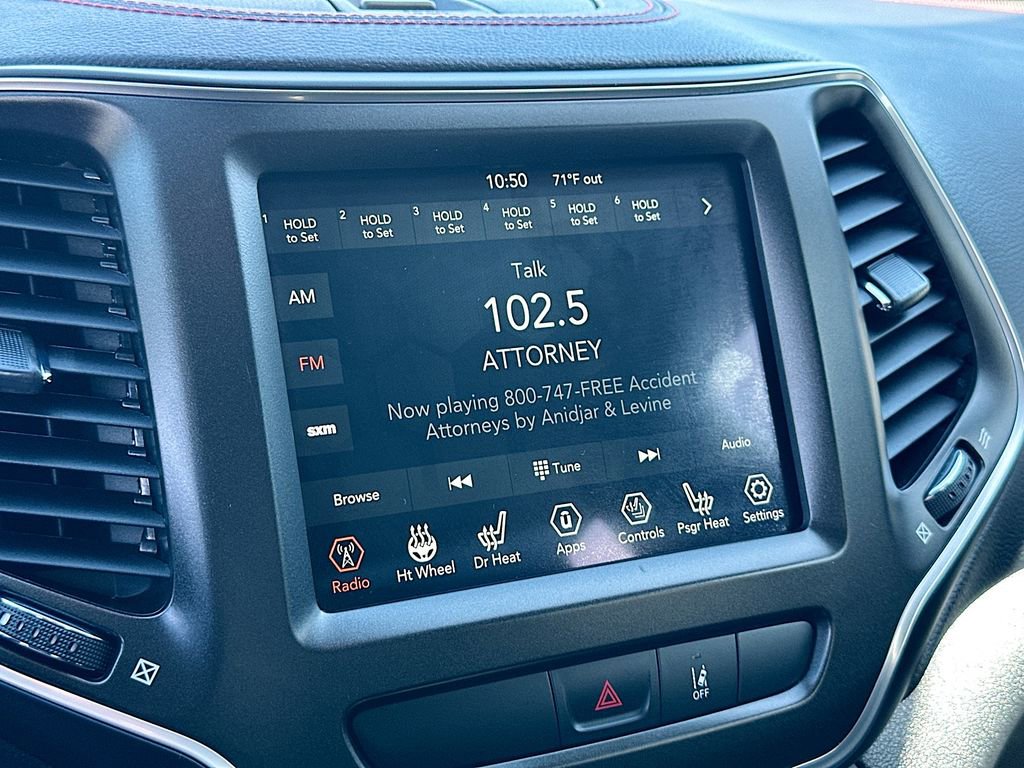 Used 2022 Jeep Cherokee Trailhawk w/ Technology Group B image 15