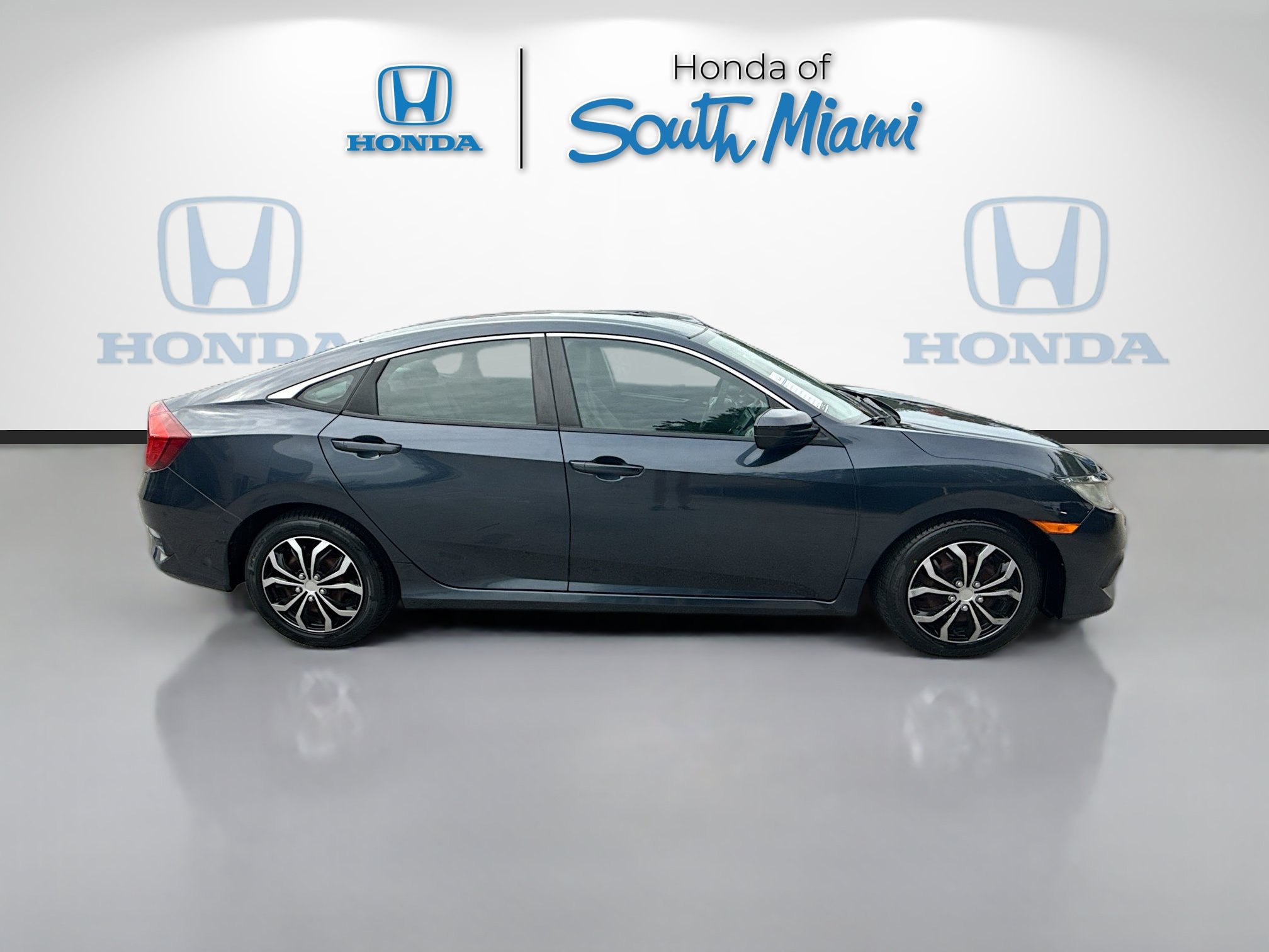 Certified 2018 Honda Civic LX image 6