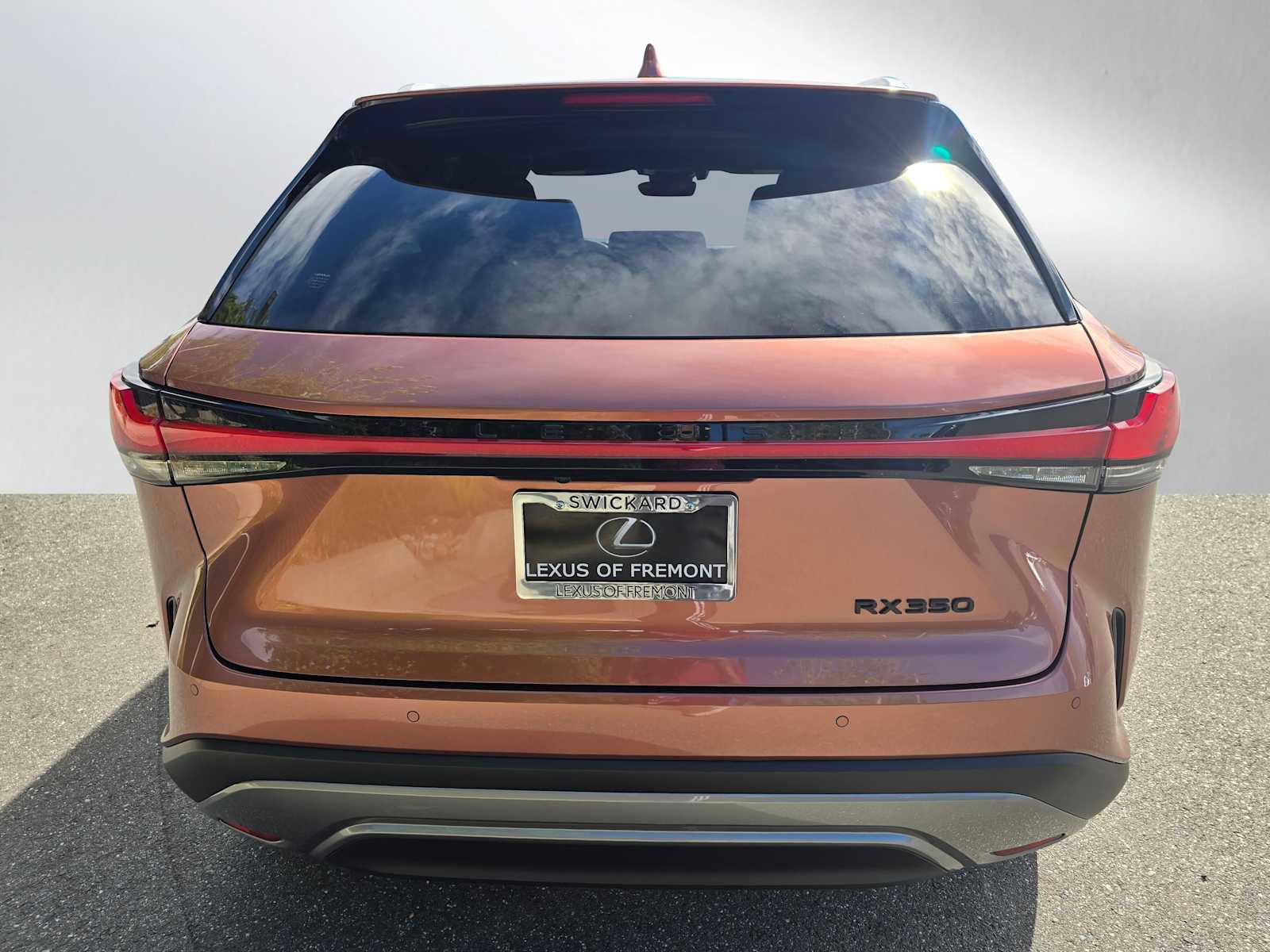 Certified 2025 Lexus RX 350 Premium w/ Accessory Package (P3) FWD image 4