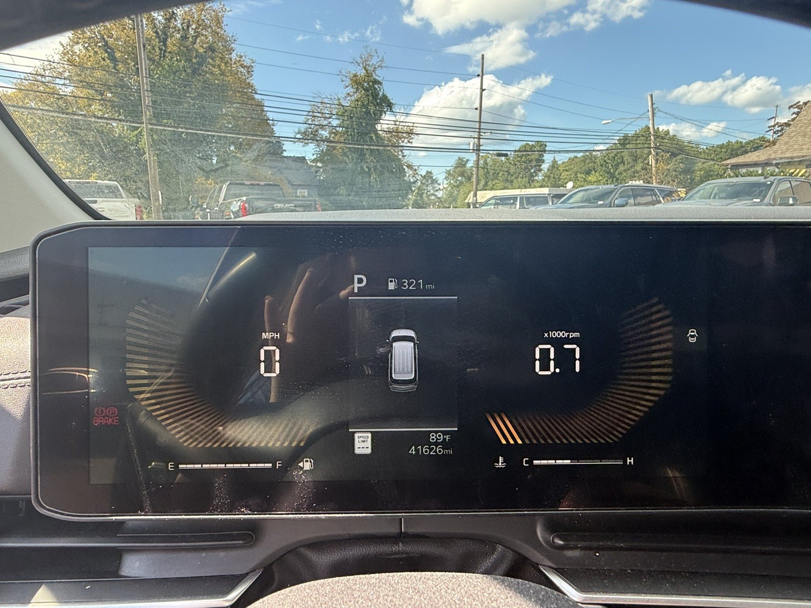 Used 2025 Kia Carnival FWD image 19