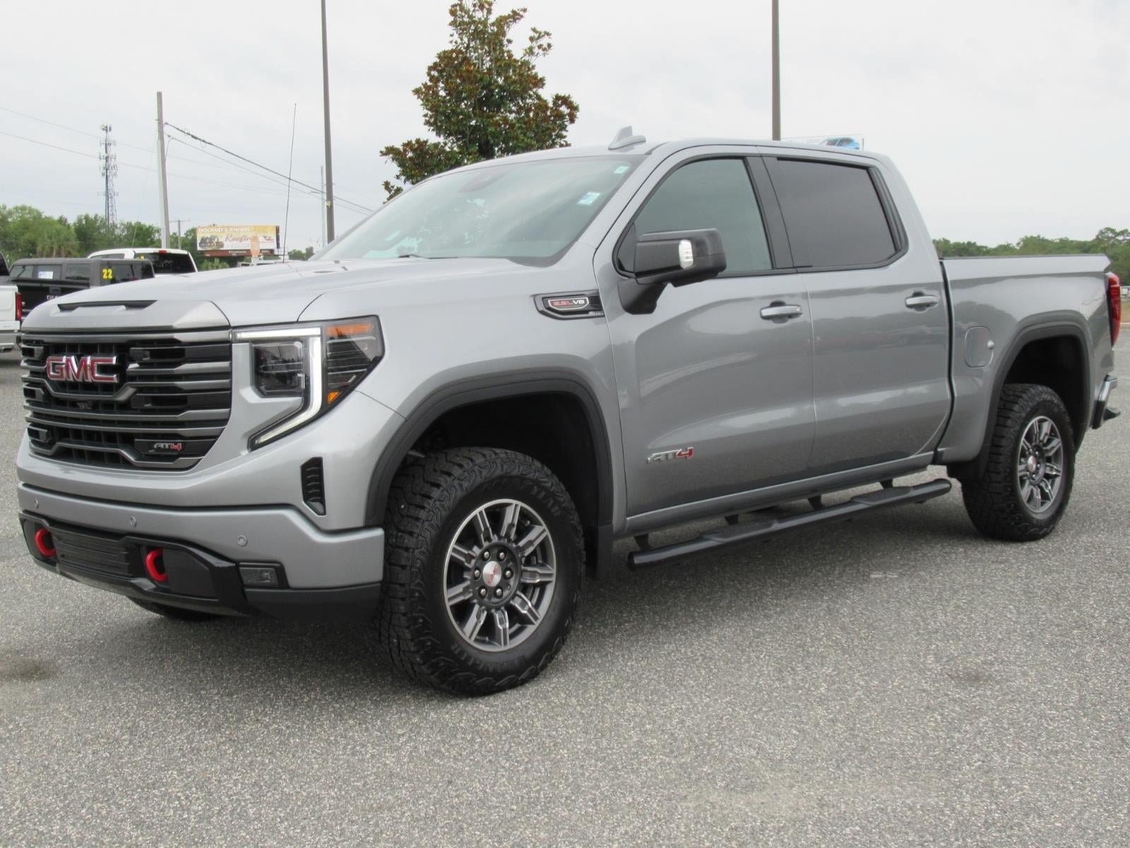 Used 2024 GMC Sierra 1500 AT4 AWD/4WD image 3