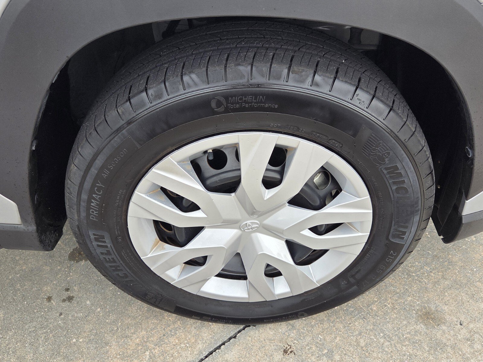 Certified 2023 Toyota Corolla Cross L FWD image 12