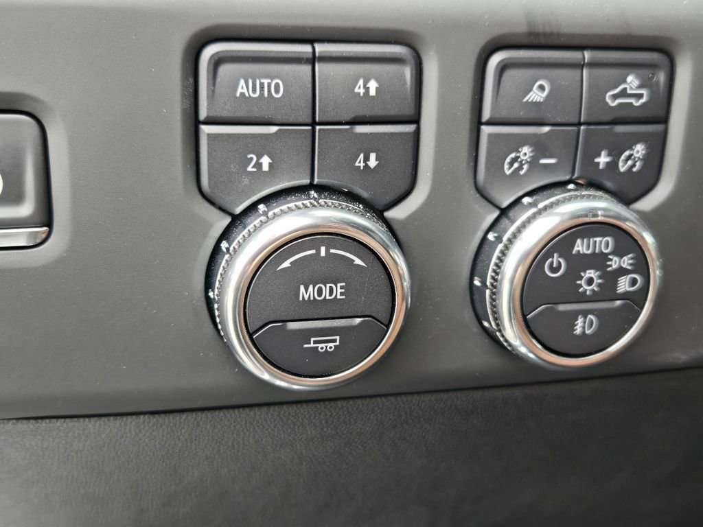 New 2025 GMC Sierra 2500 Denali Ultimate image 25