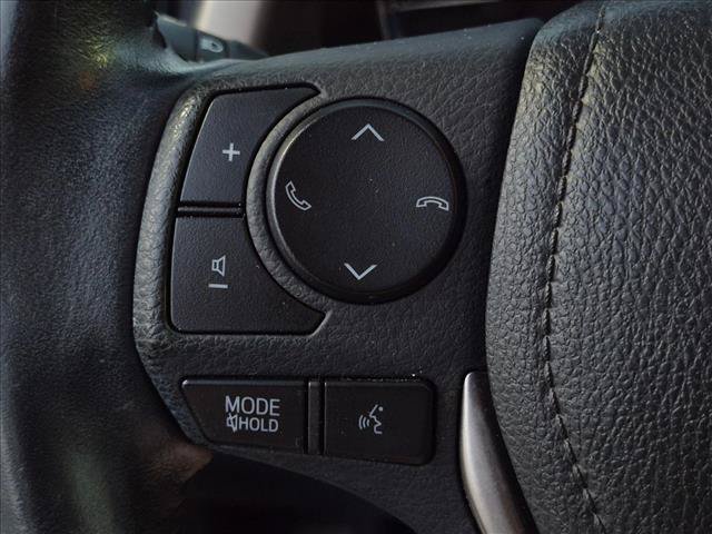 Used 2017 Toyota RAV4 Platinum FWD image 16