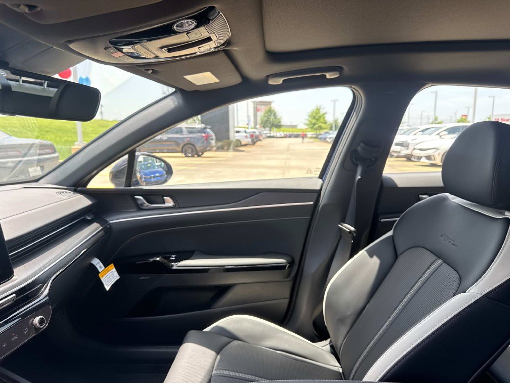 New 2026 Kia K5 GT-Line w/ GT-Line Premium Package FWD image 16