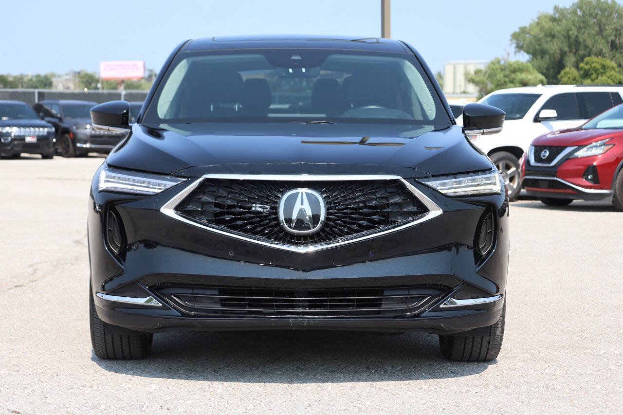 Used 2024 Acura MDX w/ Technology Package FWD image 2