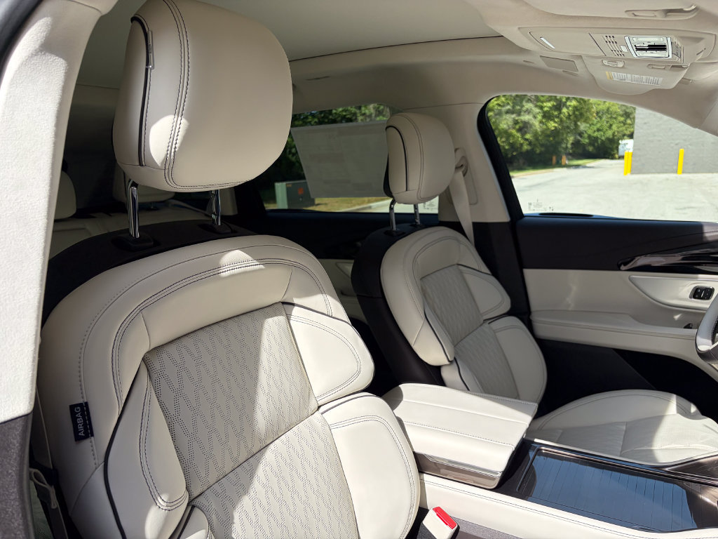 New 2026 Lincoln Nautilus Black Label AWD/4WD image 33
