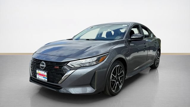Certified 2025 Nissan Sentra SR FWD image 6