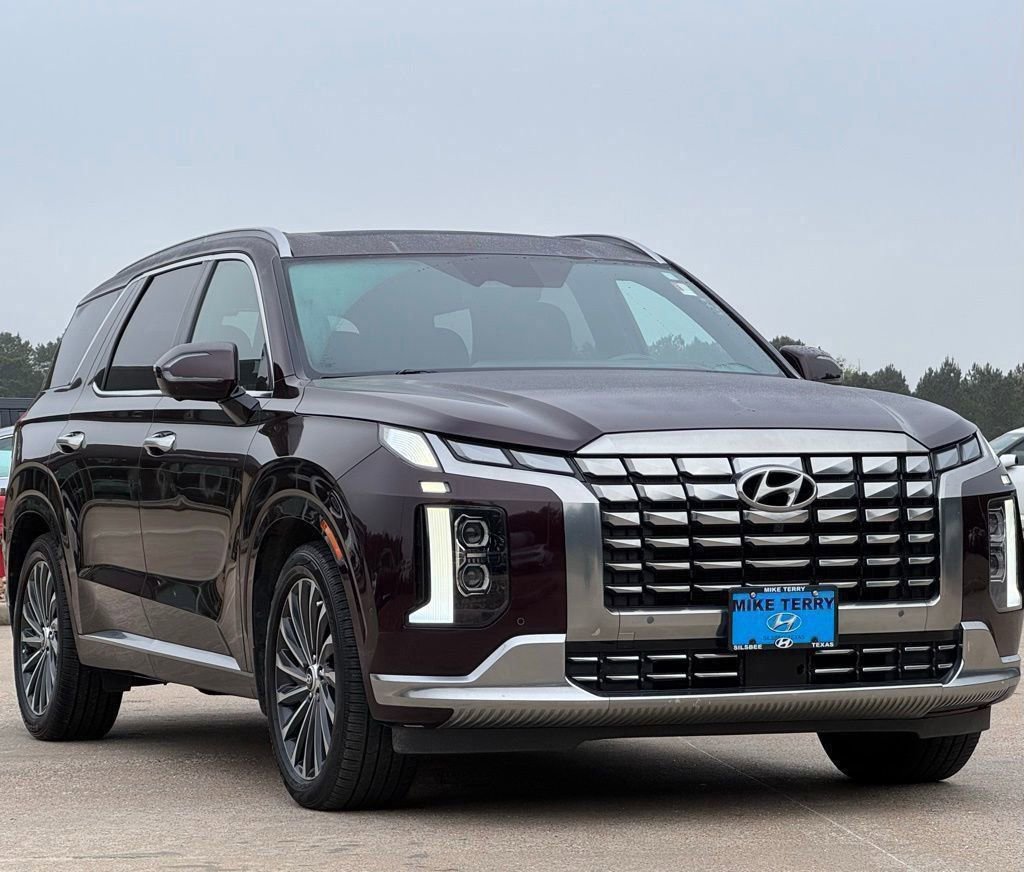 Used 2023 Hyundai Palisade Calligraphy w/ Cargo Package image 12