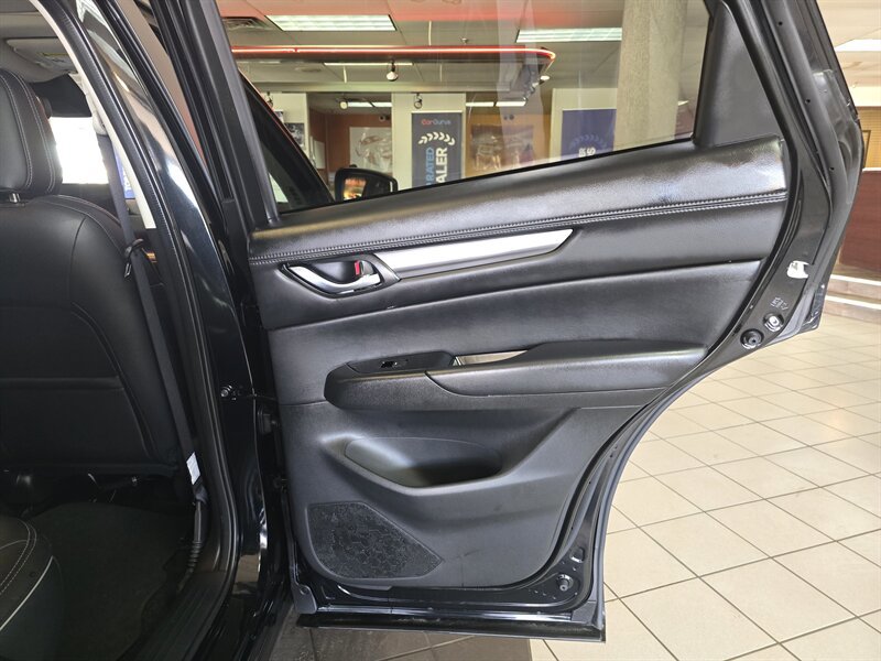 Used 2025 MAZDA CX-5 AWD 2.5 S w/ Preferred Package image 15