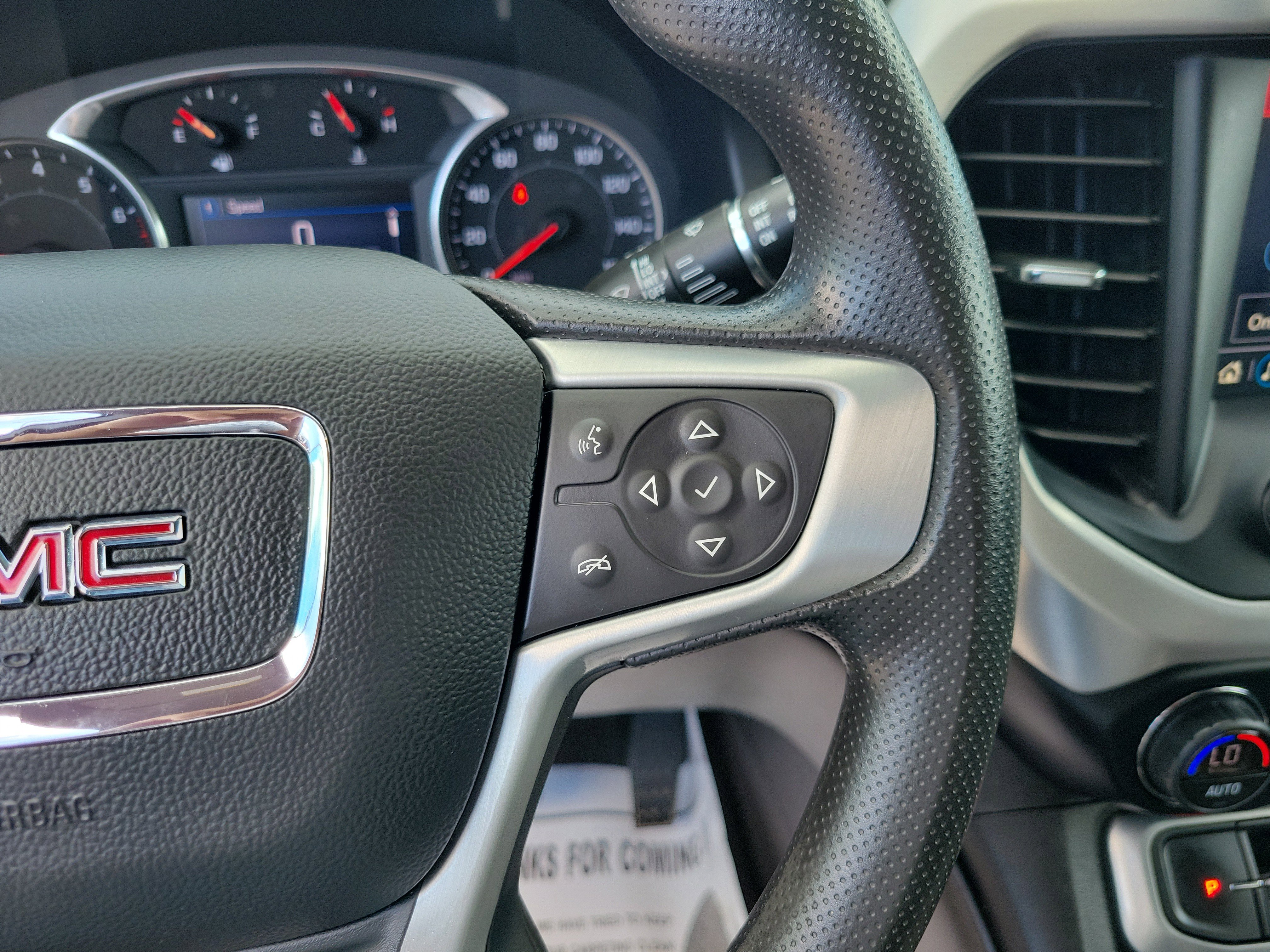 Certified 2022 GMC Acadia SLE w/ Driver Convenience Package image 31