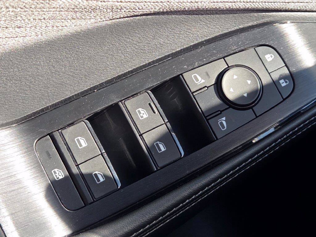 Certified 2023 Nissan Rogue SV AWD/4WD image 7