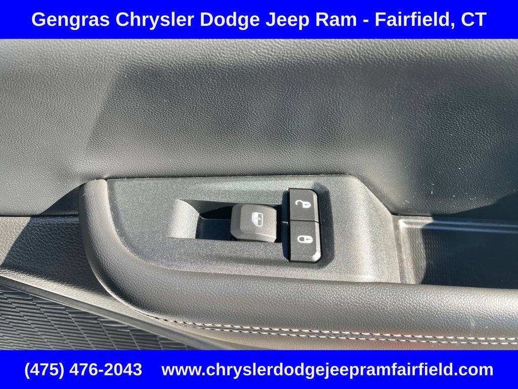 Certified 2023 Jeep Grand Cherokee L Limited w/ Black Appearance Package AWD/4WD image 20