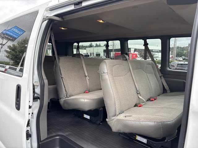 Used 2023 Chevrolet Express 3500 LS RWD image 16