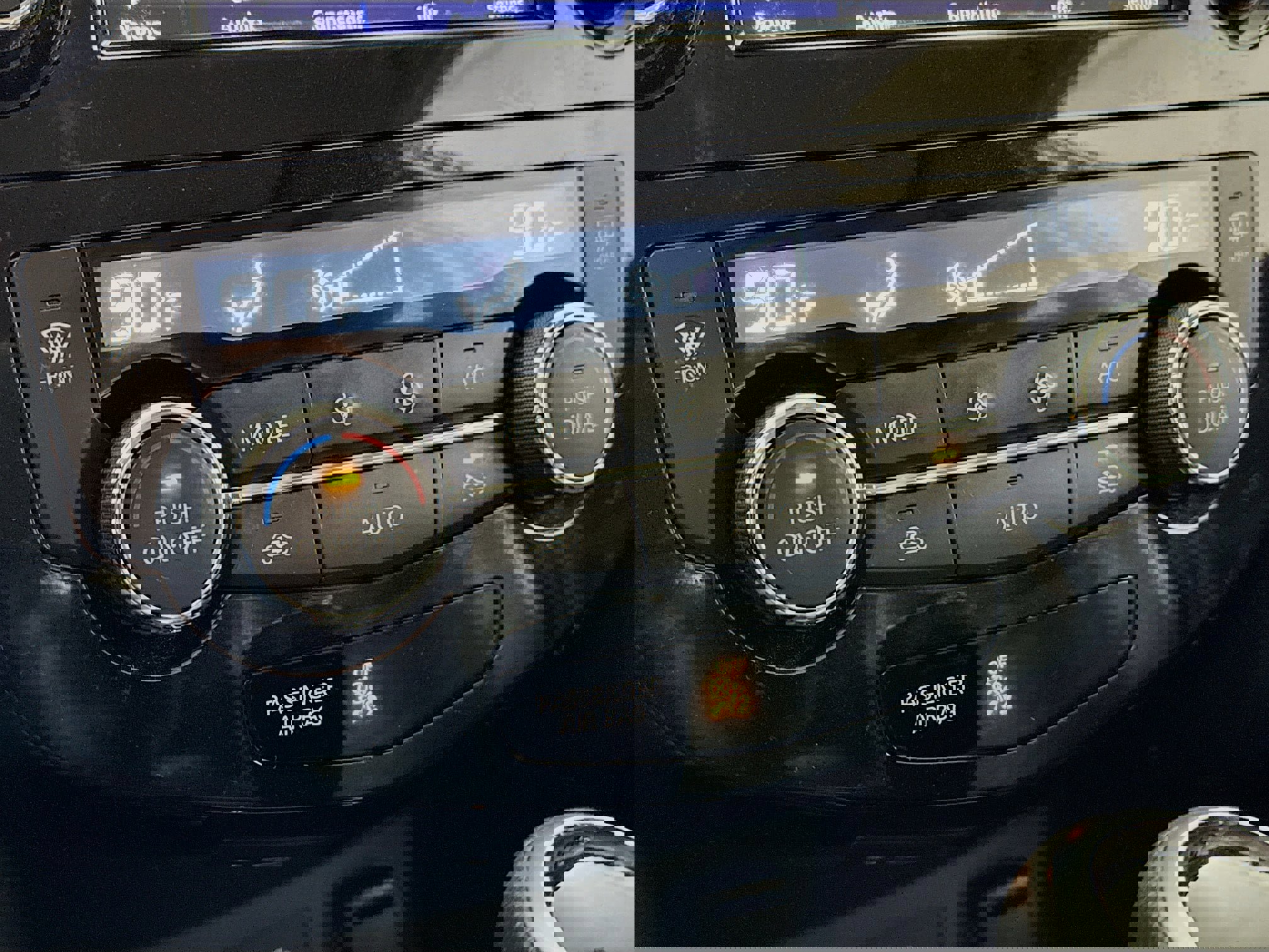 Used 2022 Nissan Rogue Sport SV w/ Technology Package image 17