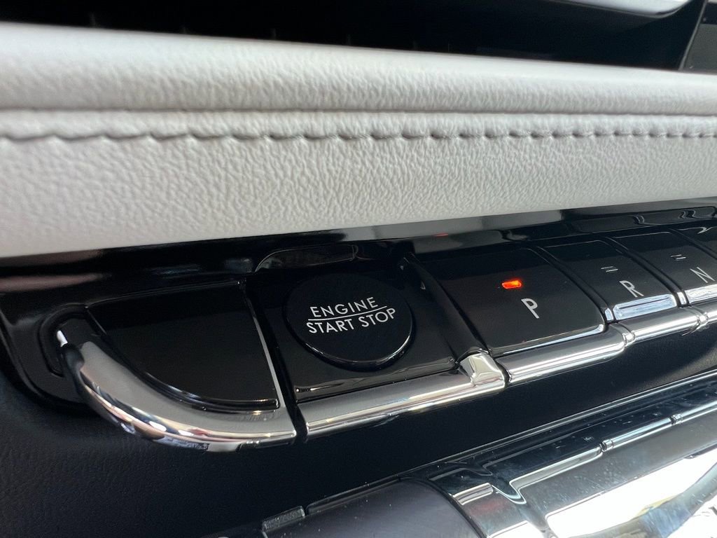 New 2026 Lincoln Aviator AWD image 10