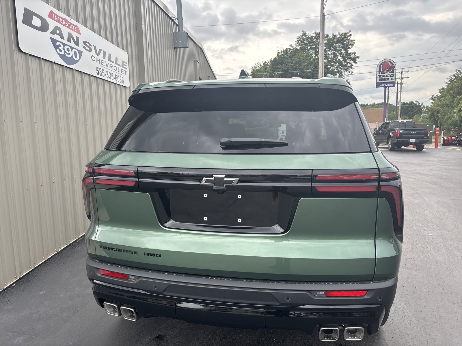 New 2027 Chevrolet Traverse LT w/ Midnight/Sport Edition AWD/4WD image 6
