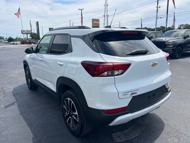 Used 2024 Chevrolet TrailBlazer LT AWD/4WD image 21