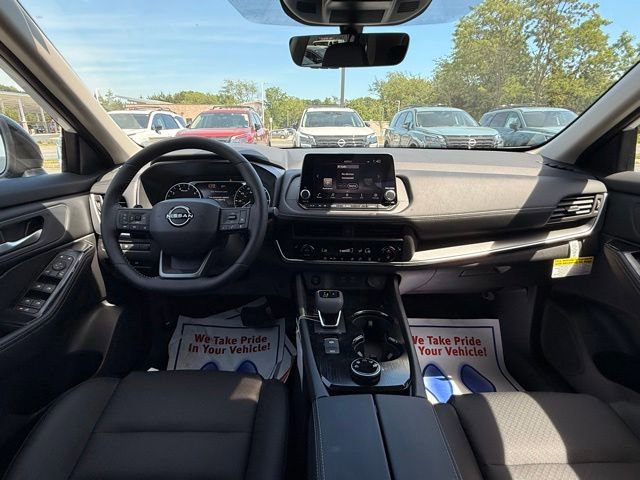 New 2026 Nissan Rogue Dark Armor AWD/4WD image 23