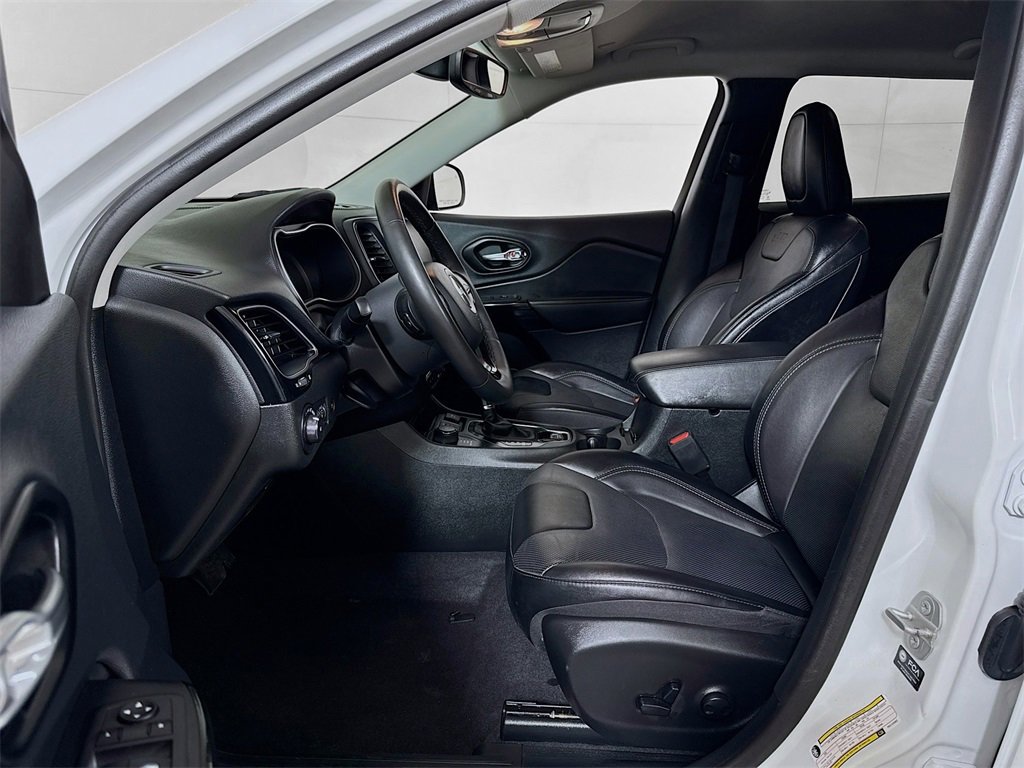 Used 2023 Jeep Cherokee Altitude Lux image 19