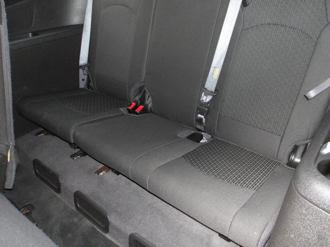 Used 2012 Chevrolet Traverse LT image 6