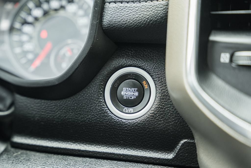Used 2022 RAM 1500 Laramie AWD/4WD image 29
