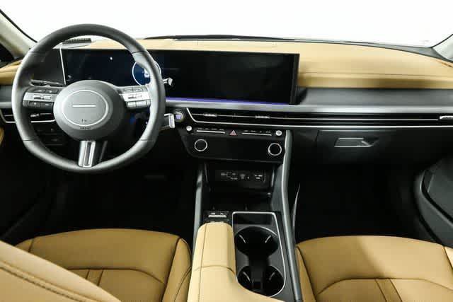 New 2025 Hyundai Sonata Limited FWD image 19
