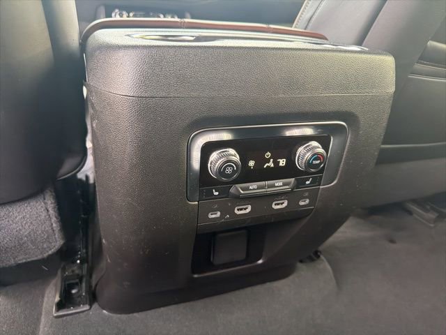 Used 2024 GMC Yukon XL Denali Ultimate image 26