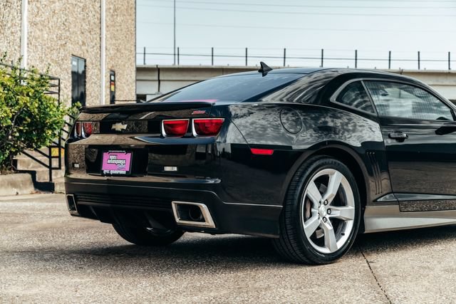 Used 2010 Chevrolet Camaro SS w/ LPO, Ground Effects Package RWD image 40