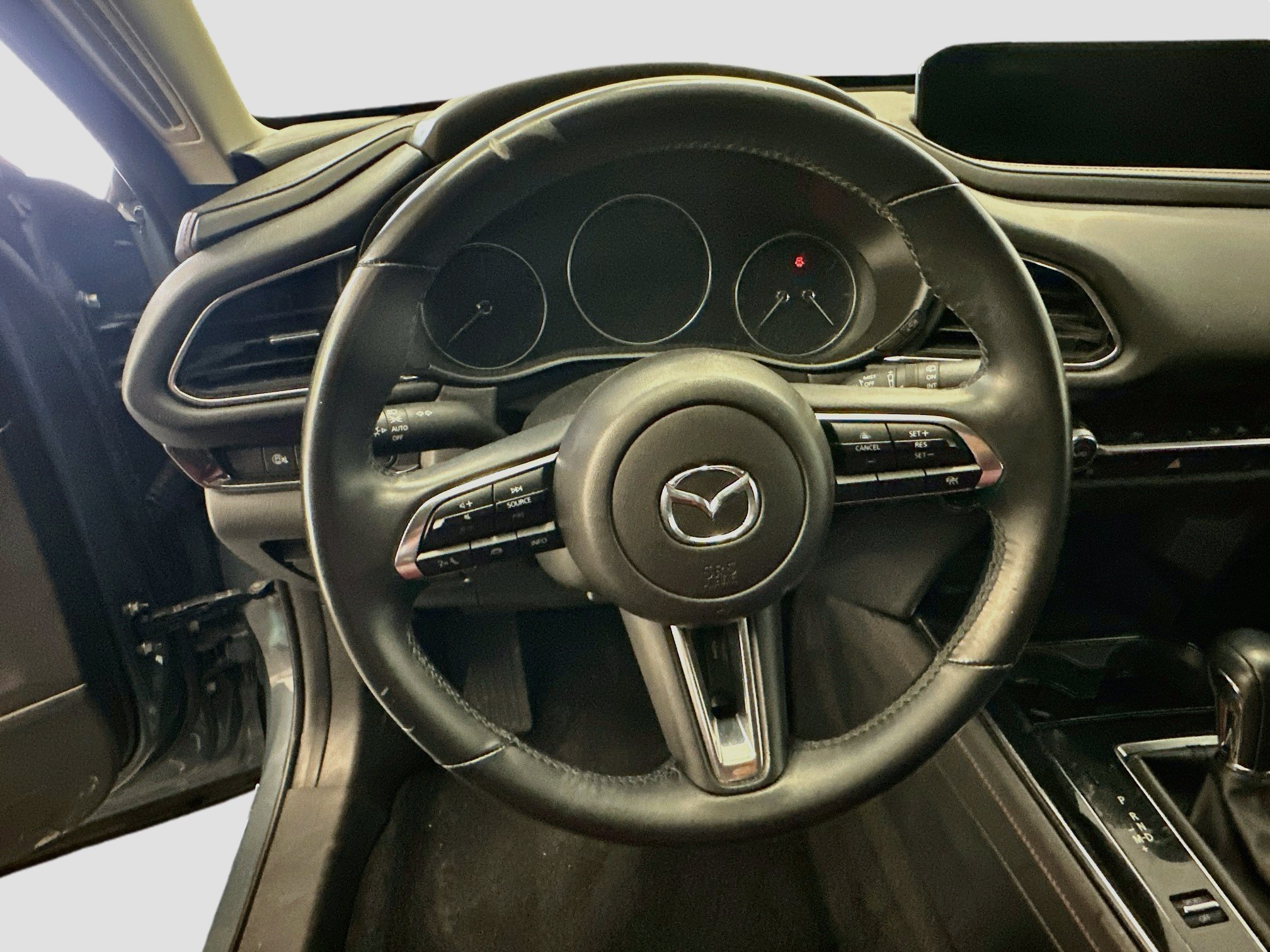 Used 2025 MAZDA CX-30 AWD 2.5 S w/ Preferred Package image 18