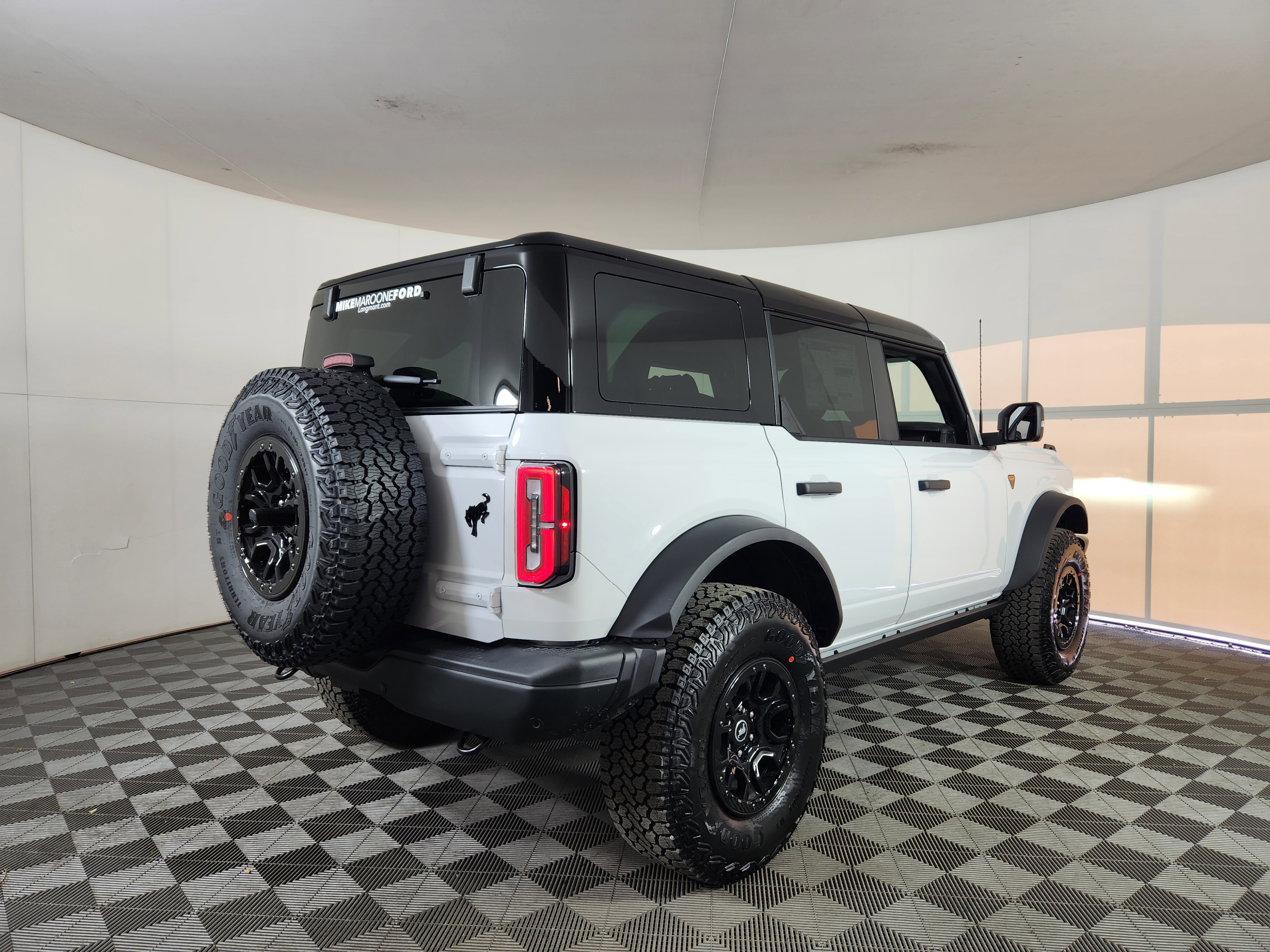 New 2025 Ford Bronco Badlands image 7