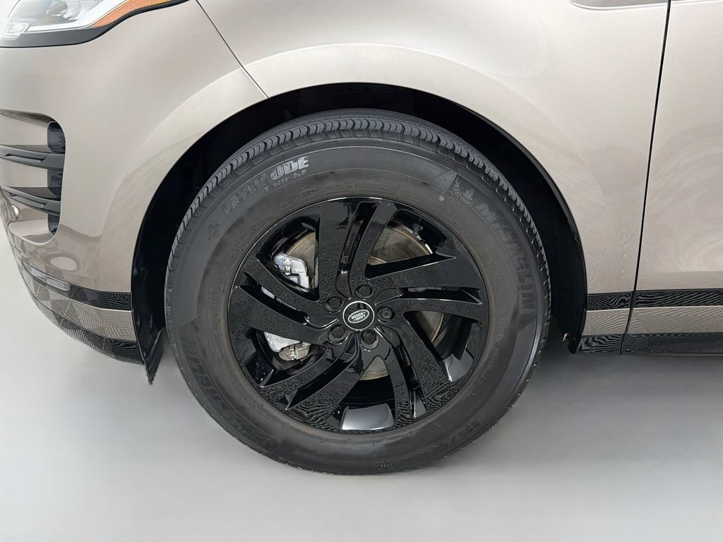 Certified 2023 Land Rover Range Rover Evoque R-Dynamic S AWD/4WD image 33