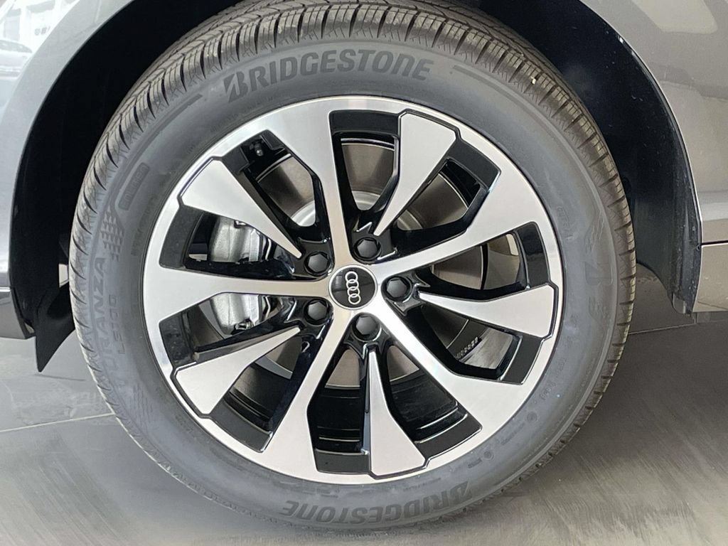New 2026 Audi Q3 quattro 2.0T AWD/4WD image 11