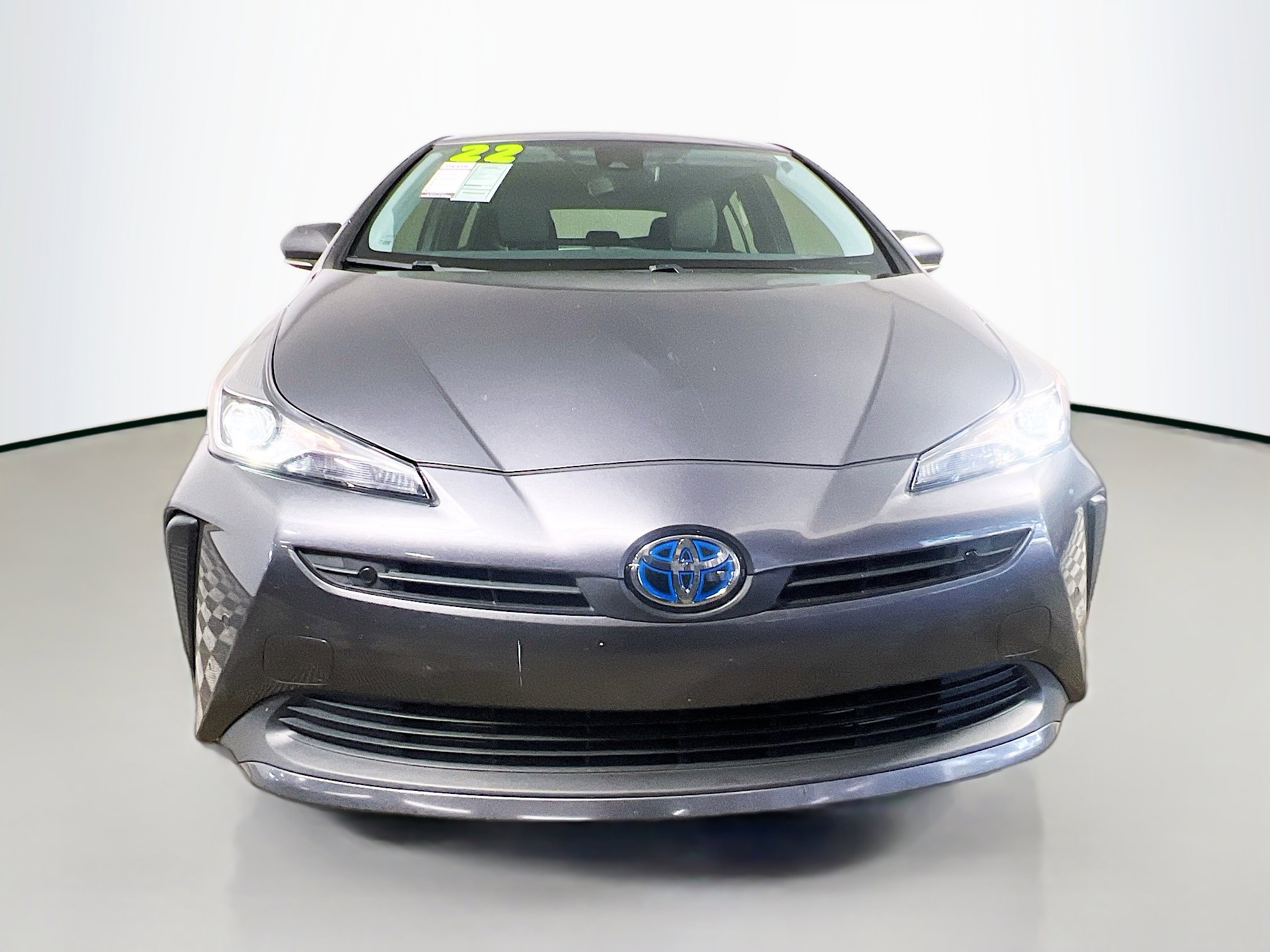 Used 2022 Toyota Prius LE image 11