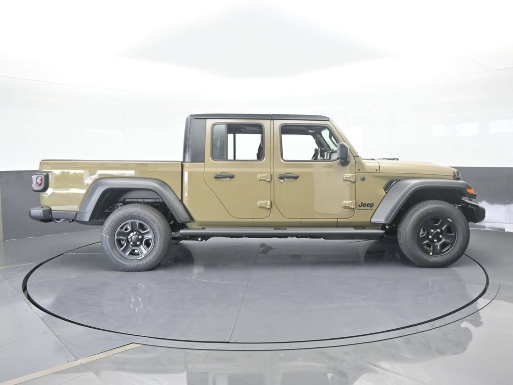 New 2026 Jeep Gladiator Sport AWD/4WD image 7