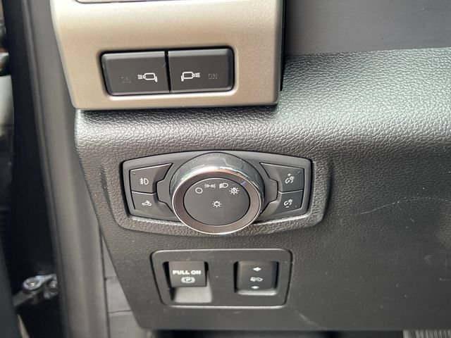 Used 2019 Ford F150 Lariat w/ Equipment Group 502A Luxury AWD/4WD image 31