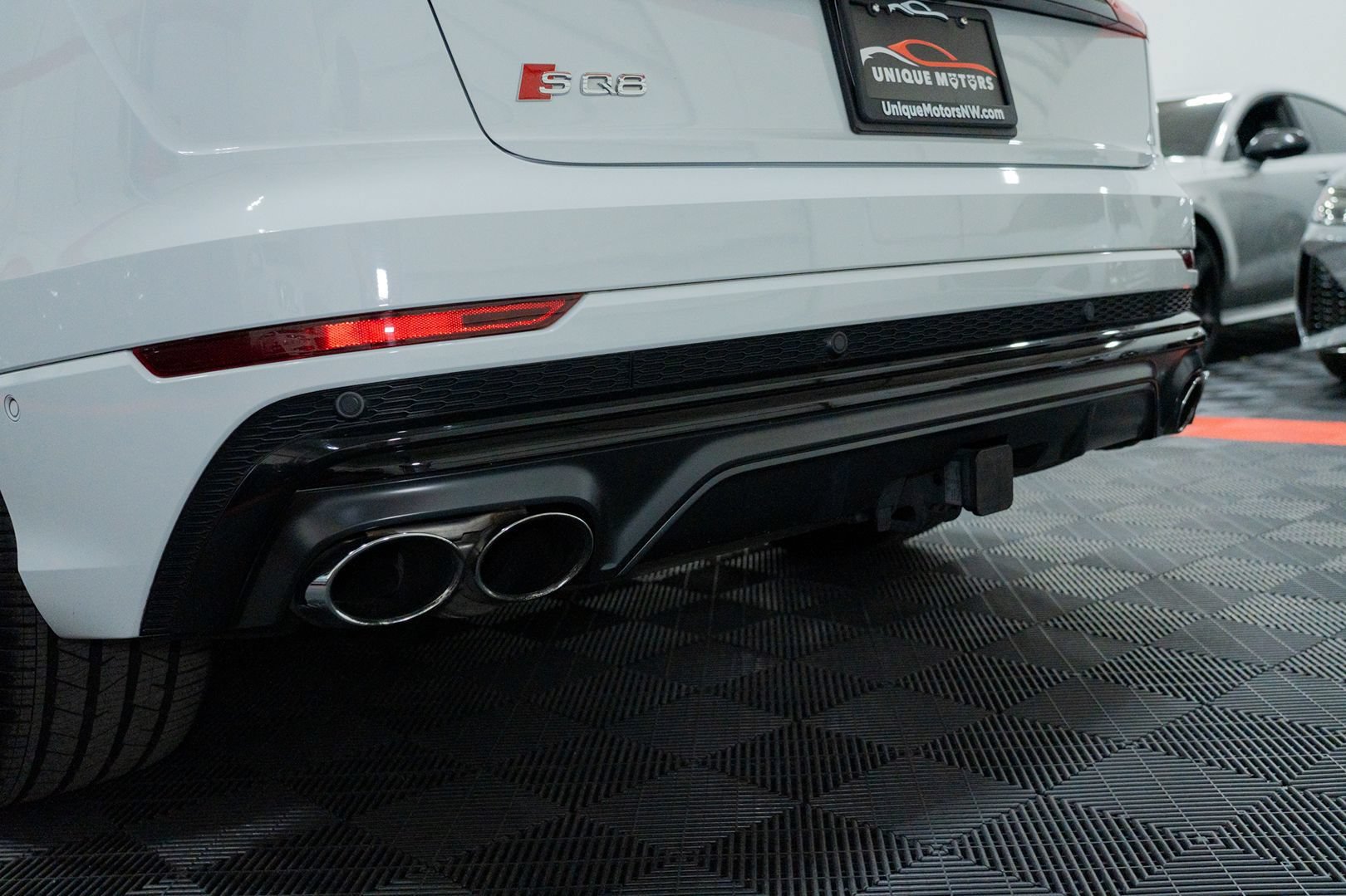Used 2023 Audi SQ8 Prestige w/ Prestige Package AWD/4WD image 10