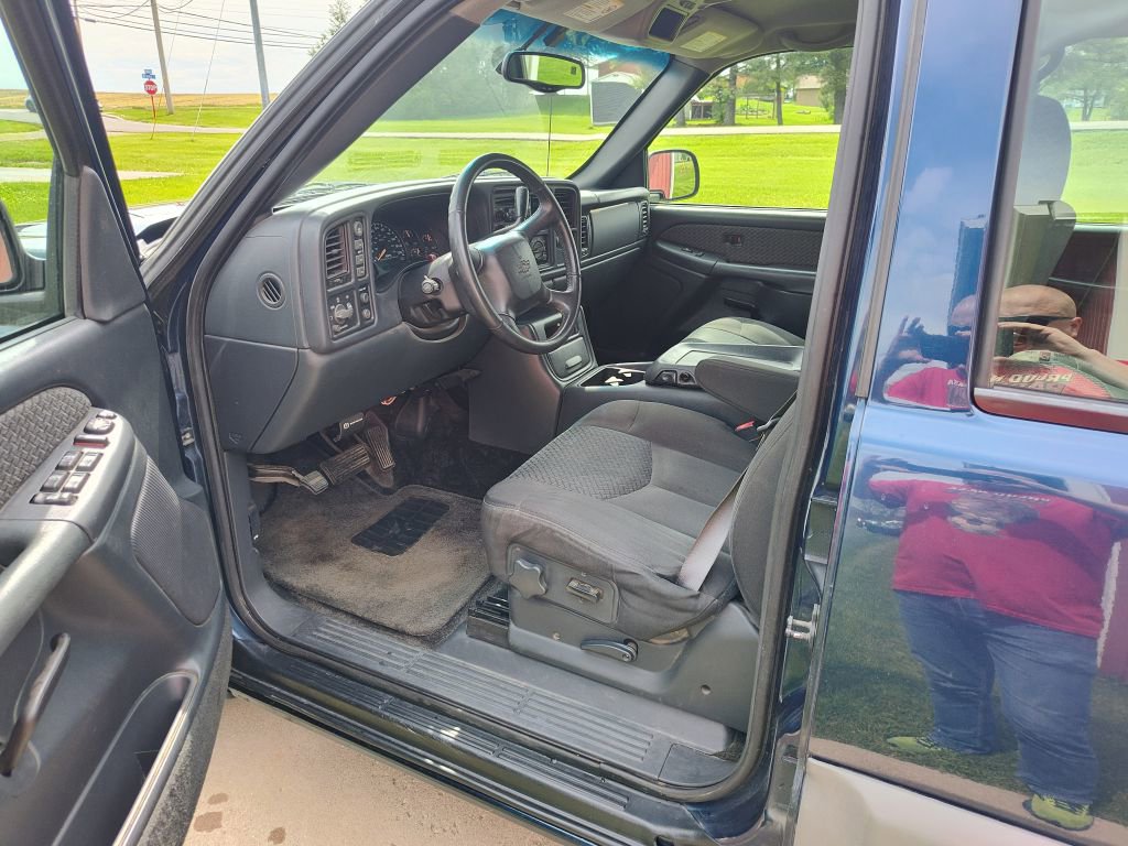 Used 2002 Chevrolet Avalanche 4x4 w/ Convenience Pkg image 5