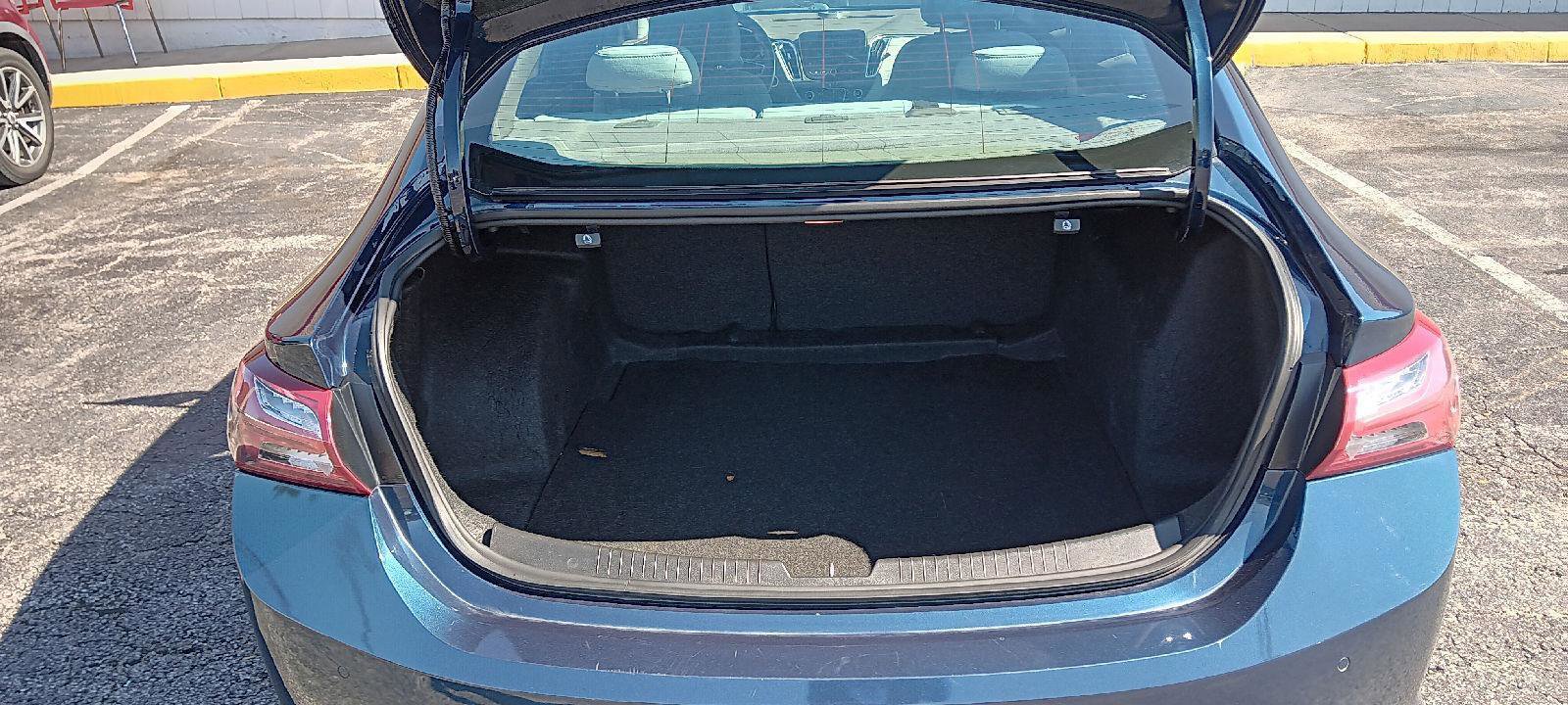 Used 2020 Chevrolet Malibu LT image 27